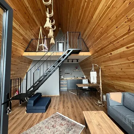 לינה וארוחת בוקר Skylife *